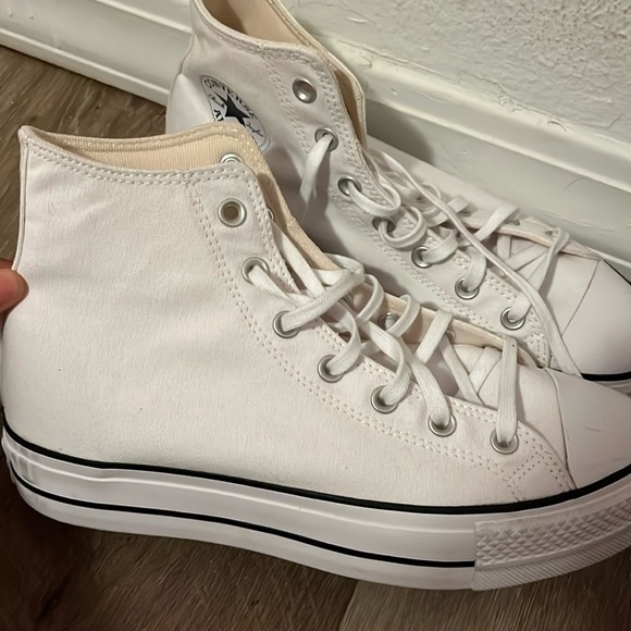 brand new never worn - Picture 2 of 3